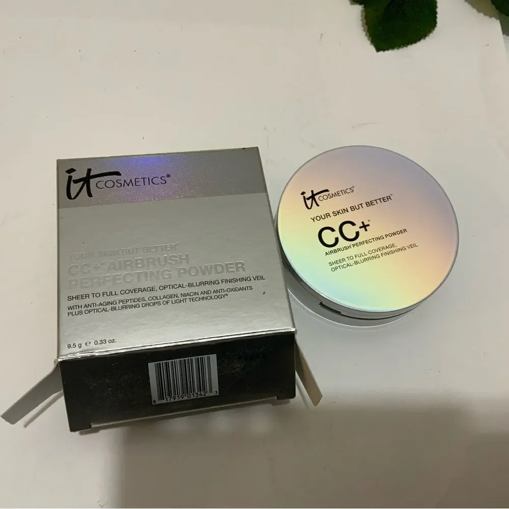It Cosmetics CC+ Airbrush Perfecting Powder Foundation MEDIUM. BNIB